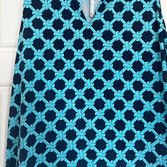 Lulu B Blue Geometric Sleeveless Top - Picture 2 of 5